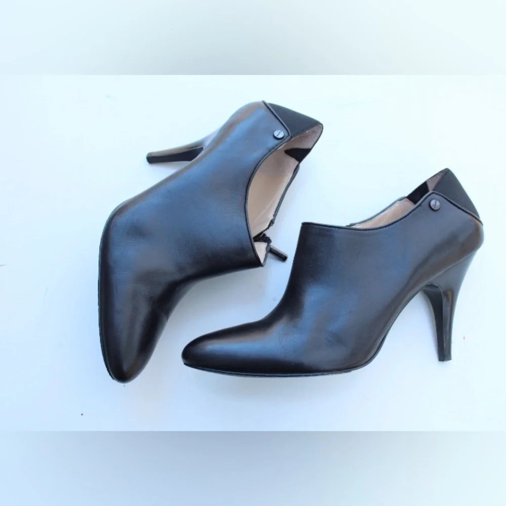 Calvin Klein Jordan booties